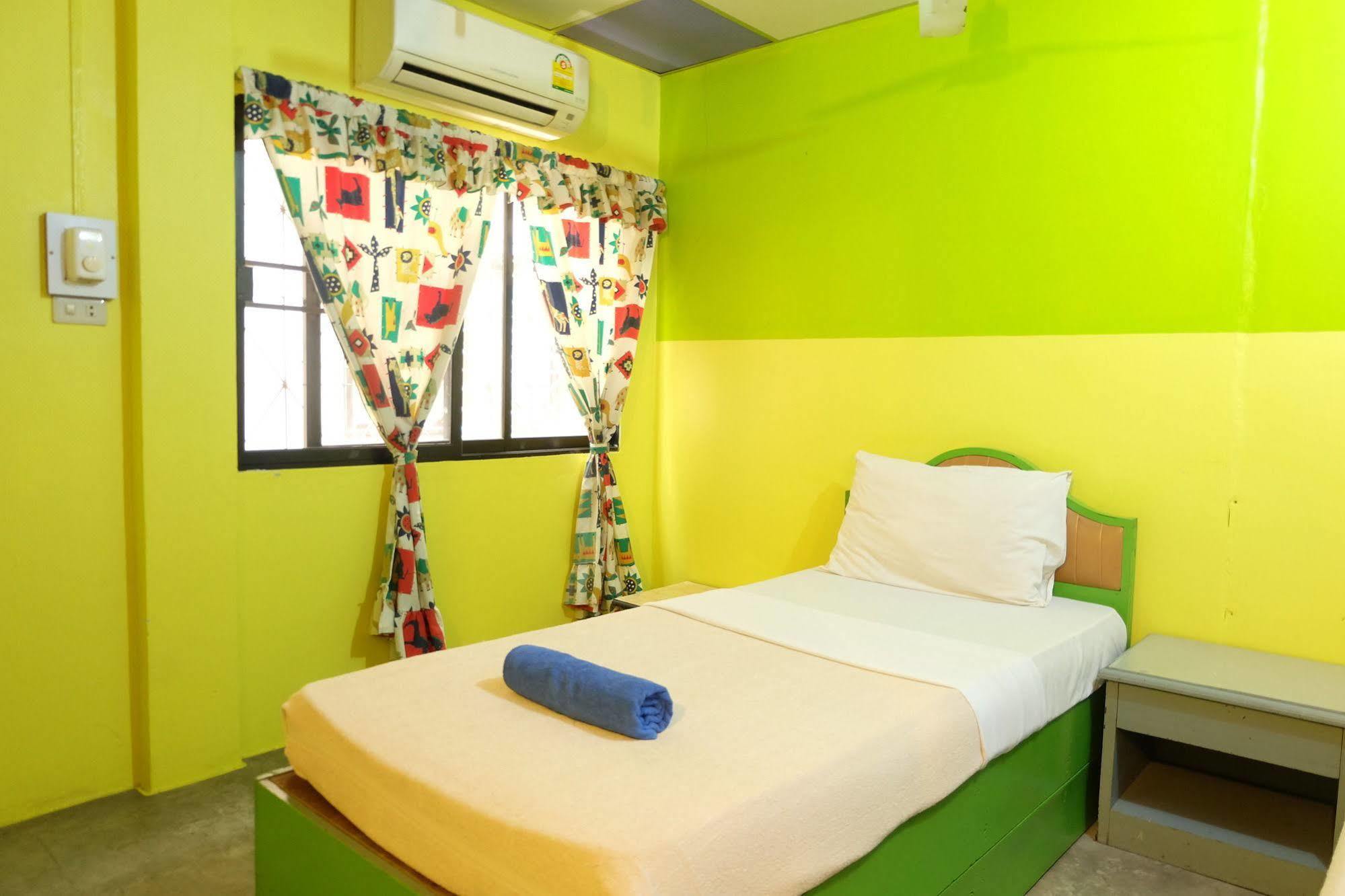 קראבי B&B House & Hostel מראה חיצוני תמונה