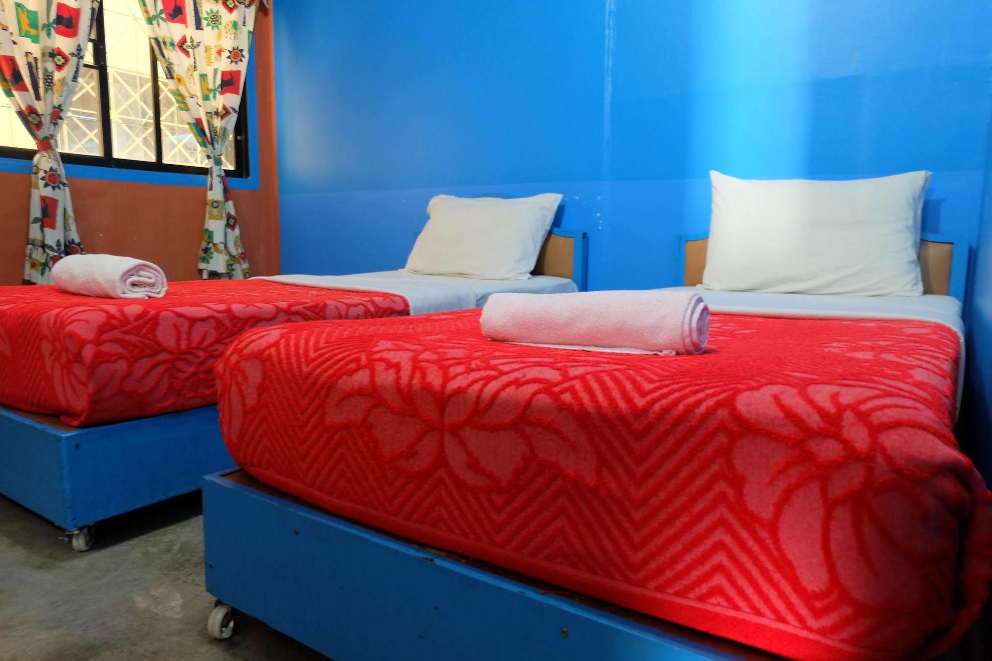קראבי B&B House & Hostel מראה חיצוני תמונה